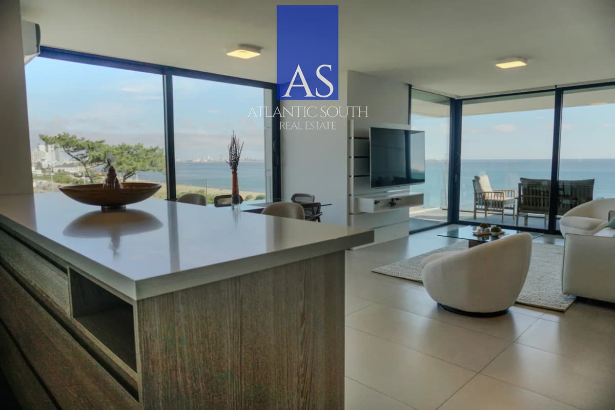 Apartamento frente al mar, mansa, con parrillero propio