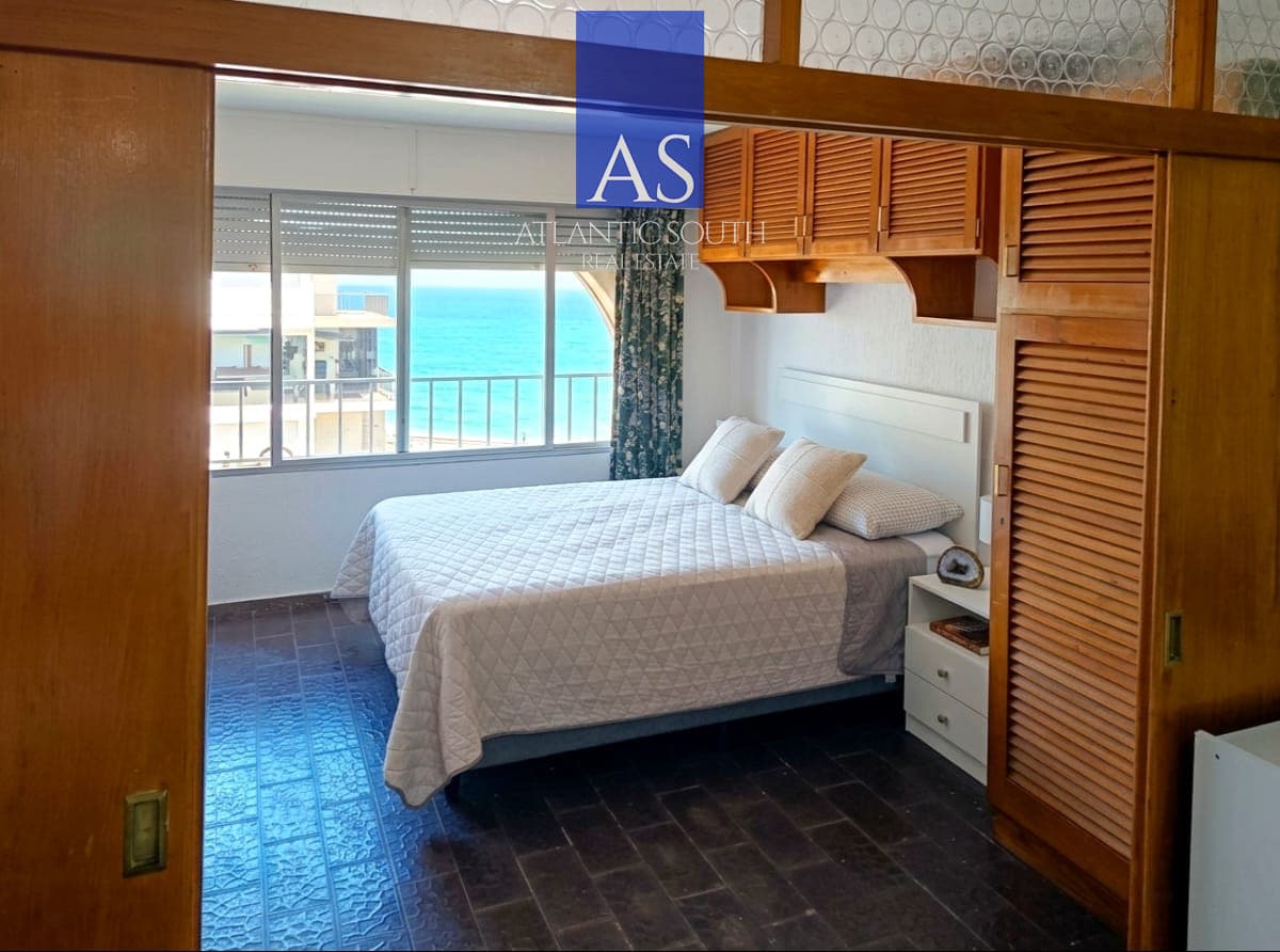 Apartamento con cochera en Península excelente ubicación