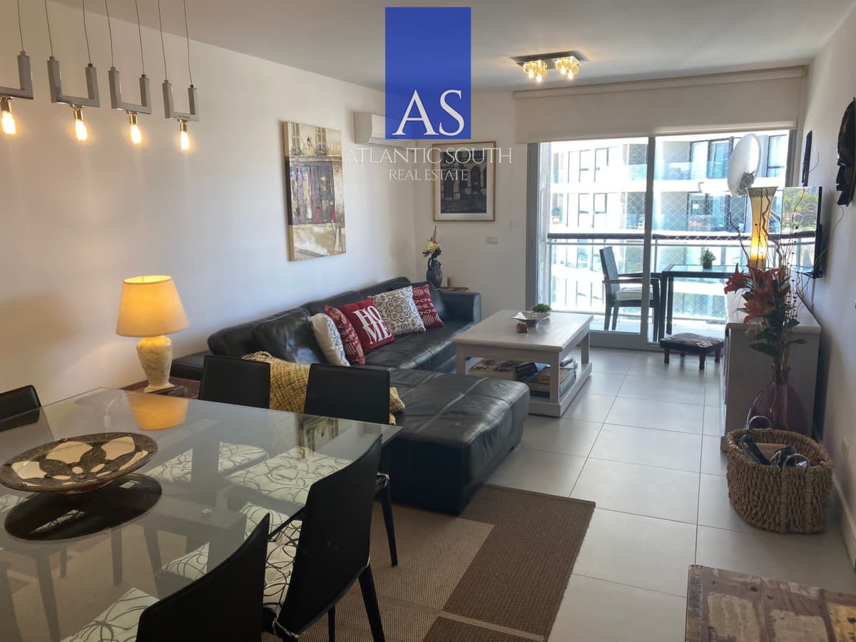 Apartamento moderno 2 dormitorios con parrillero espectacular vista y garage