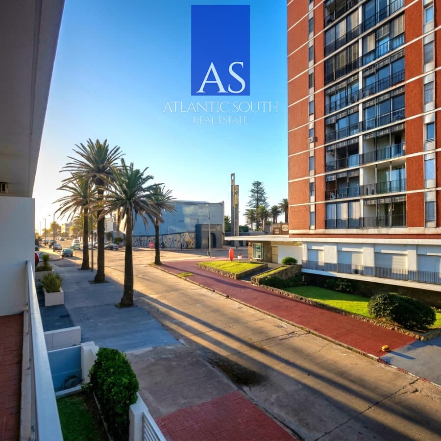 Apartamento 1 dormitorio moderno terraza y garage a metros del mar Península