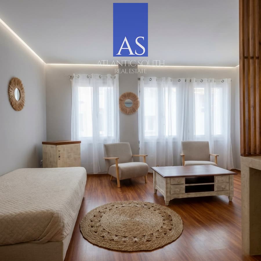 Apartamento de 1 dormitorio totalmente renovado, con cocina integrada y excelente ubicación en Punta del Este