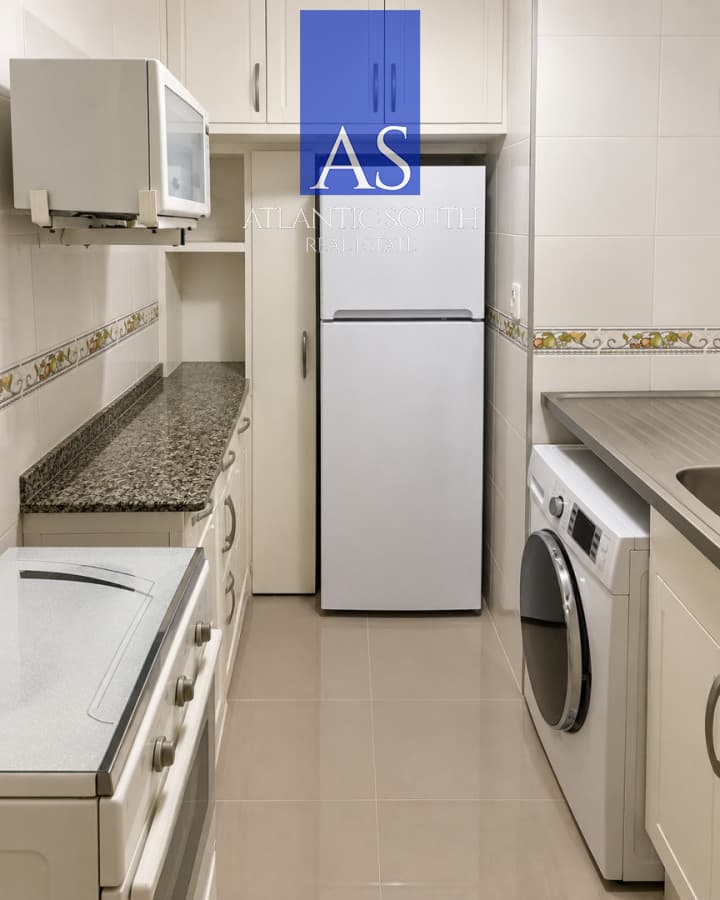 Apartamento de 1 dormitorio reciclado con vista al mar en Santos Dumont, Península