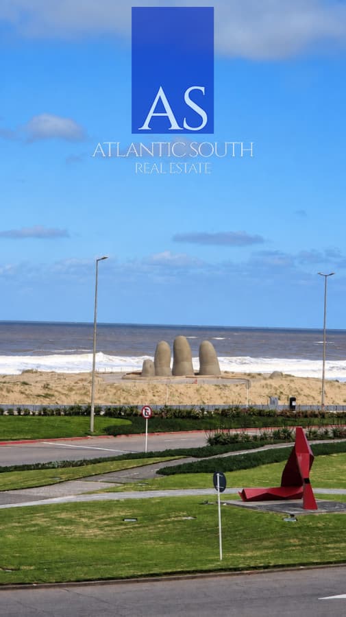 Apartamento de 2 dormitorios + dependencia completa en Imperiale II, Playa Brava