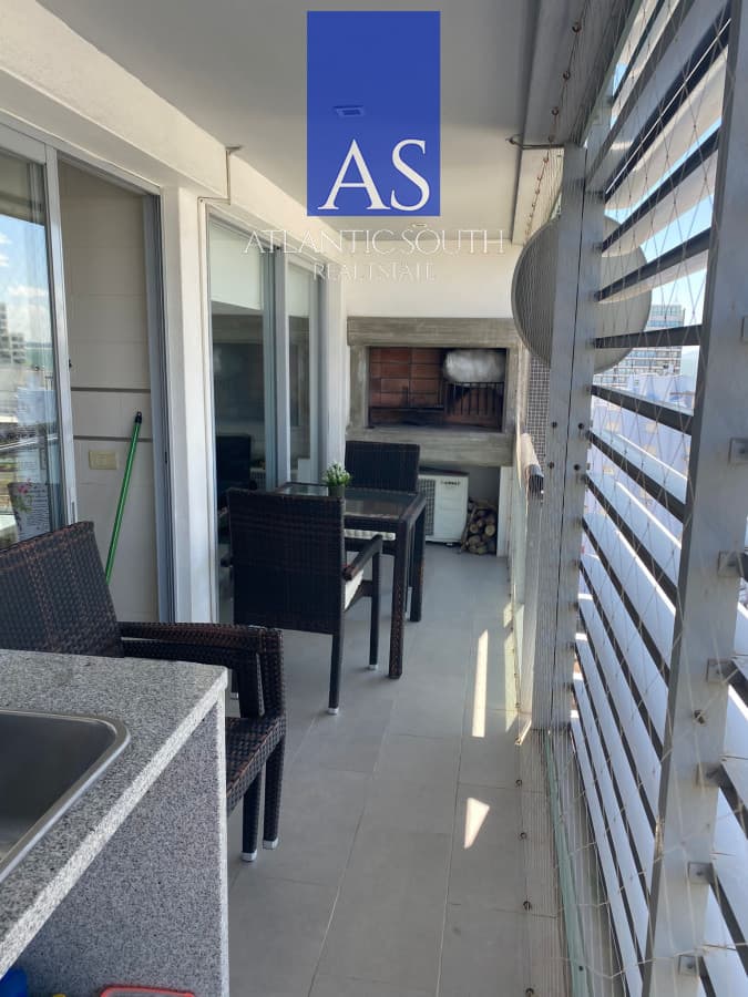 Apartamento moderno 2 dormitorios con parrillero espectacular vista y garage