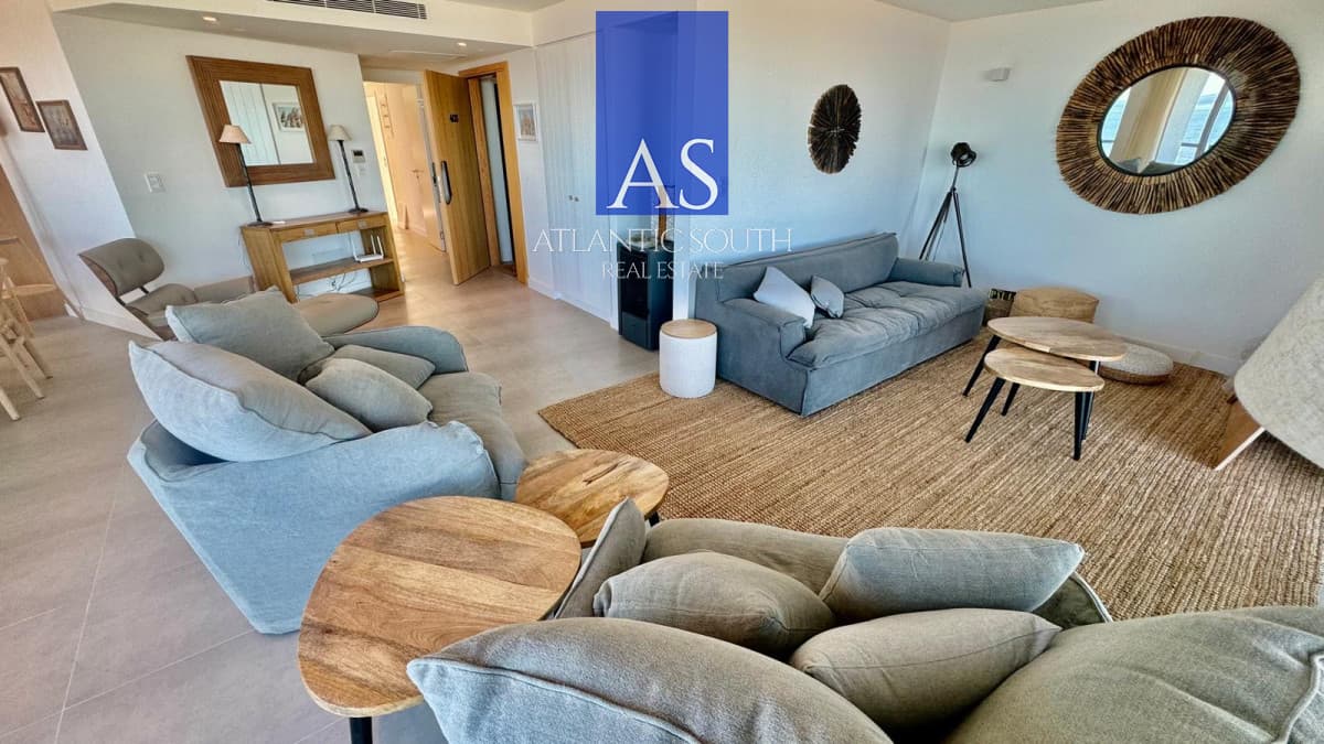 Apartamento 3 dormitorios primera línea Playa Mansa