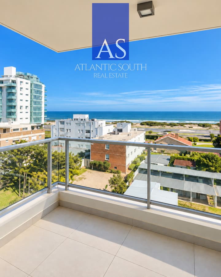 Apartamento de 2 dormitorios en Arenas del Mar - Playa Brava, Punta del Este