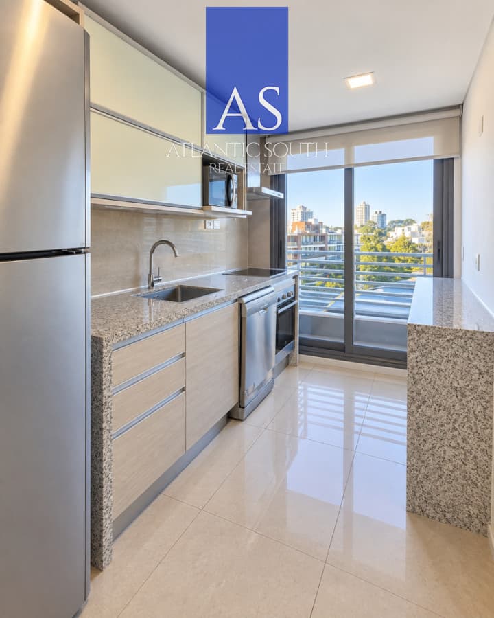 Apartamento de 2 dormitorios en venta y alquiler a 200 metros del mar en Playa Mansa
