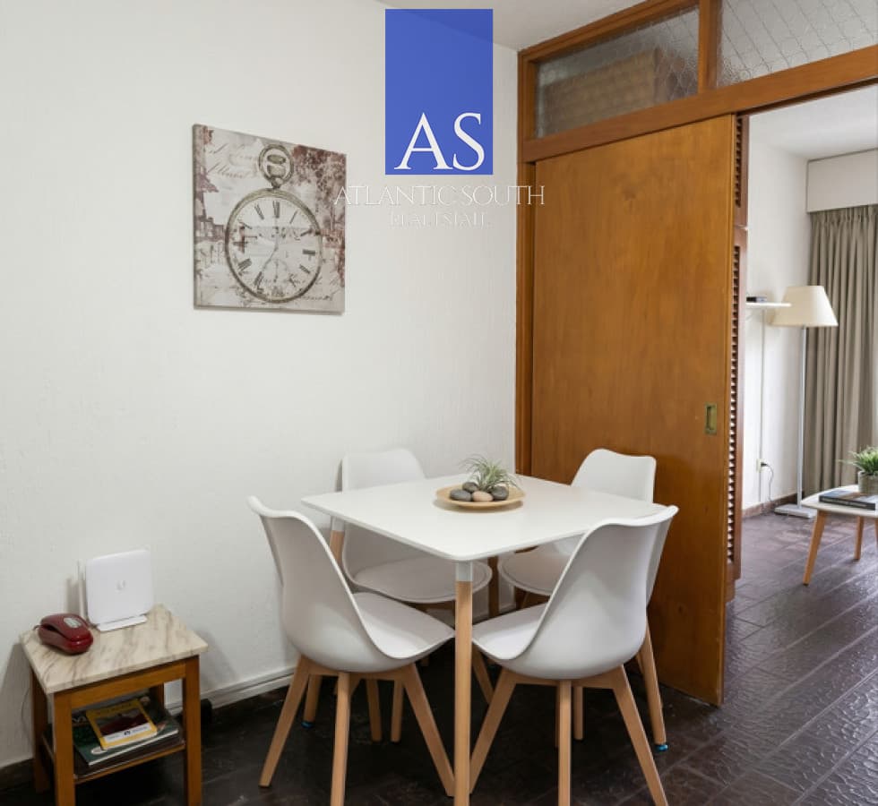 Apartamento con cochera en Península excelente ubicación