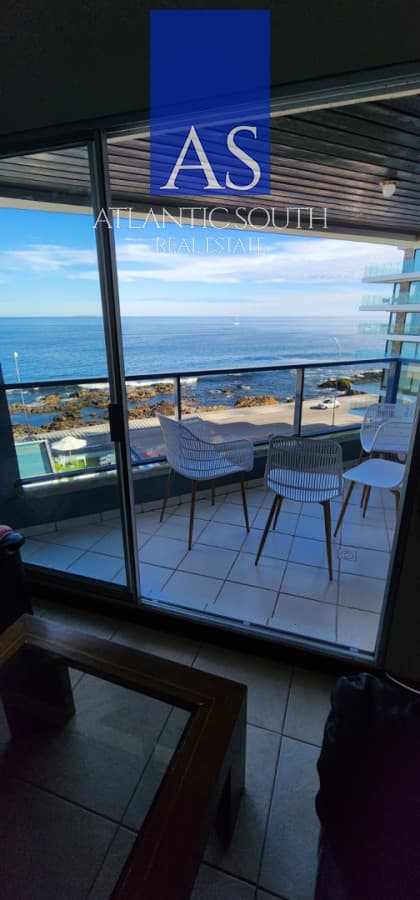 Penthouse 3 dormitorios + servicio y gran terraza con parrillero propio en Playa Brava Punta del Este