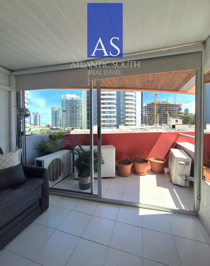 Apartamento 2 dormitorios + dependencia y 3 baños Playa brava Punta del Este