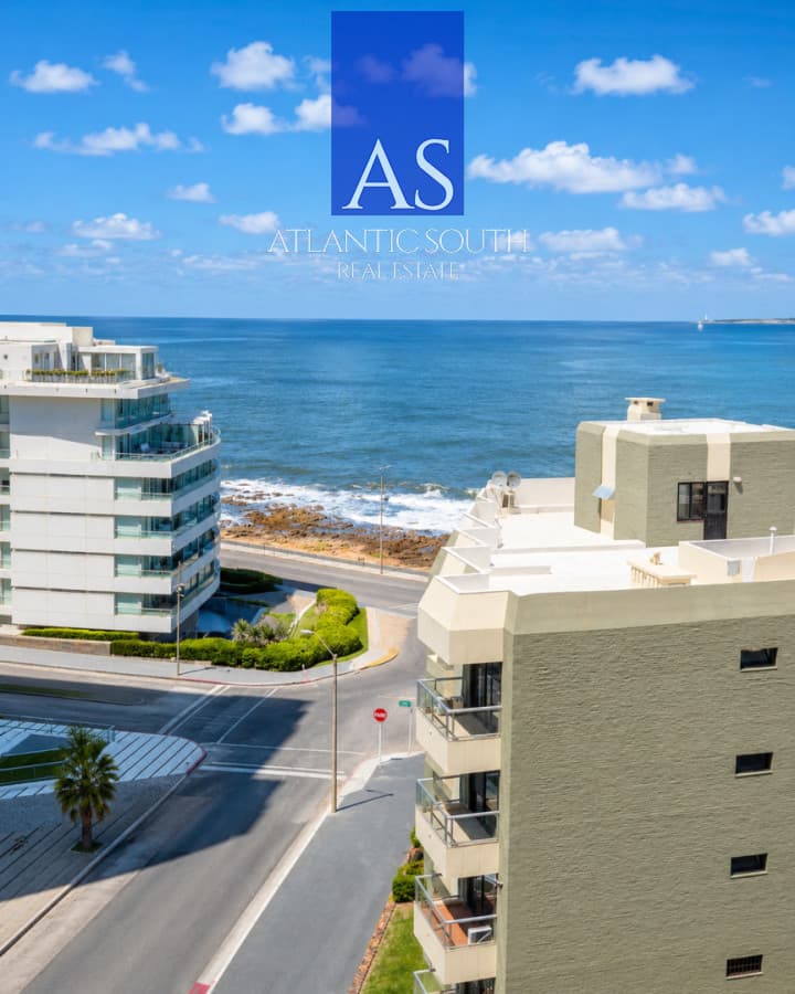 Apartamento reciclado con vista al mar a pasos del Puerto de Punta del Este