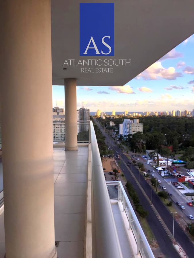 Penthouse 2 dormitorios moderno increíble vista al mar Punta del Este
