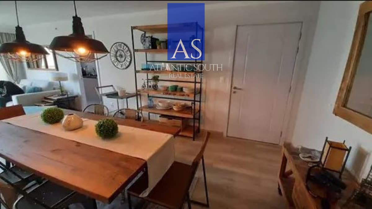Apartamento de 2 dormitorios edificio moderno Punta del Este