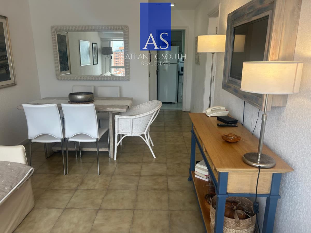Apartamento 1 dormitorio con vista al mar y garage en Península
