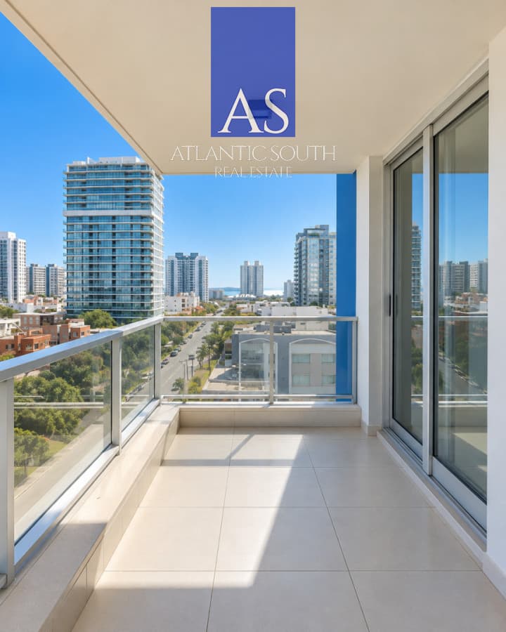 Apartamento de 2 dormitorios en Arenas del Mar - Playa Brava, Punta del Este