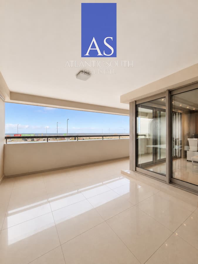 Apartamento de 2 dormitorios + dependencia completa en Imperiale II, Playa Brava