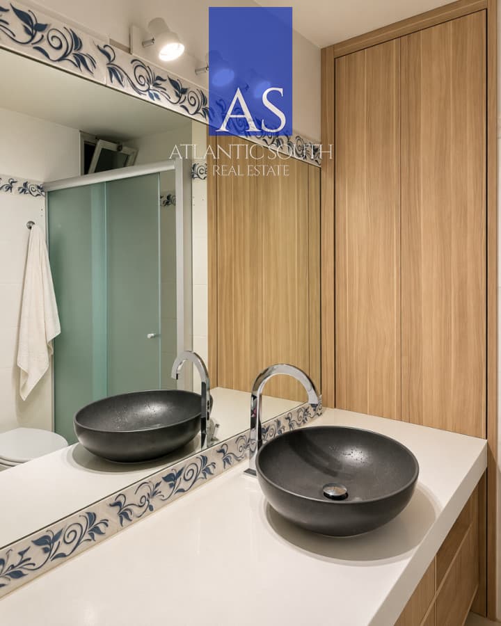 Apartamento de 1 dormitorio reciclado con vista al mar en Santos Dumont, Península