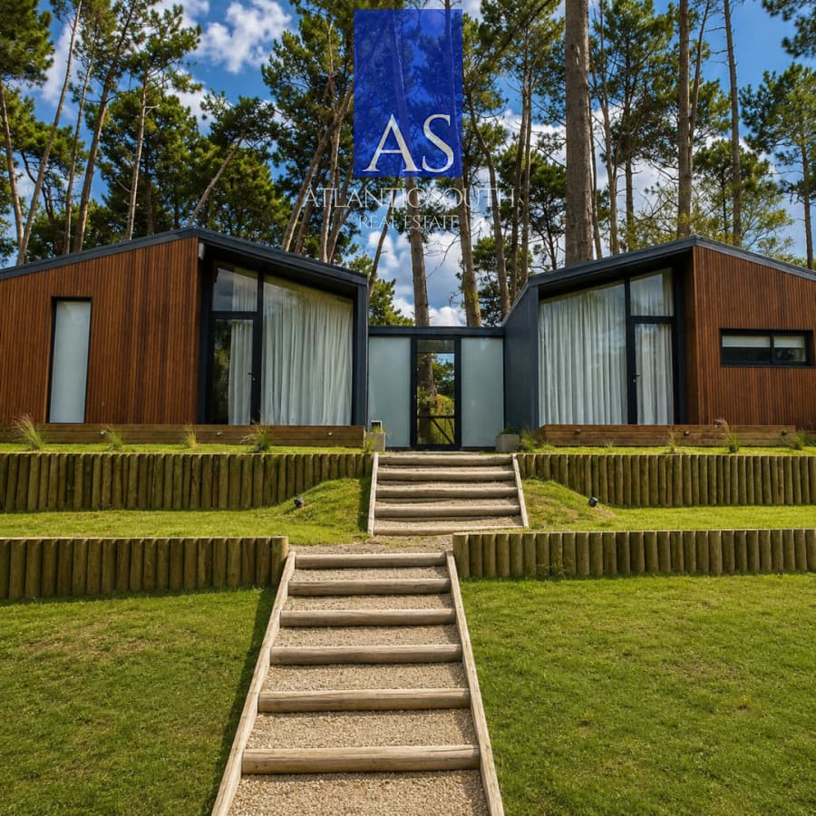Casa moderna gran Jardín 2 dormitorios en Zona Estratégica de Punta del Este