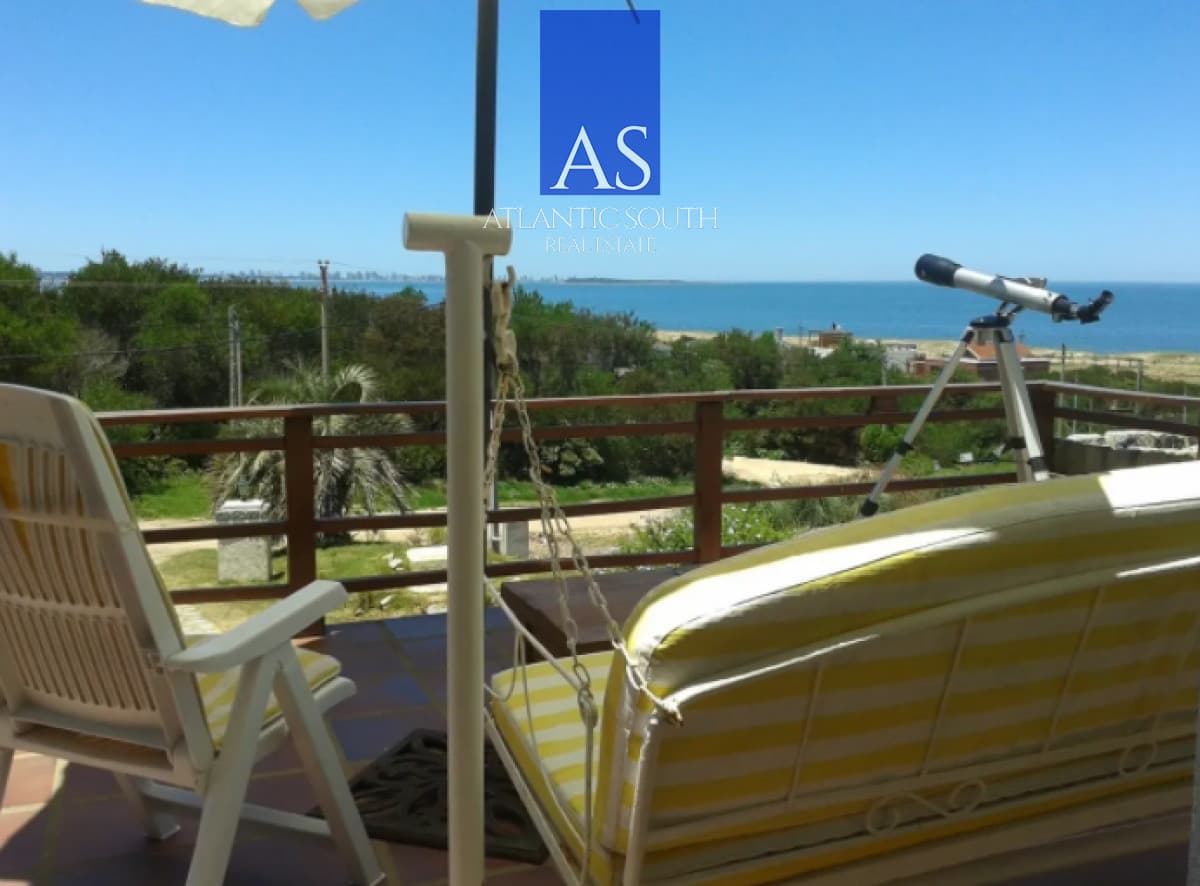 Casa de 4 dormitorios y 3 baños en Las Grutas, Punta Ballena
