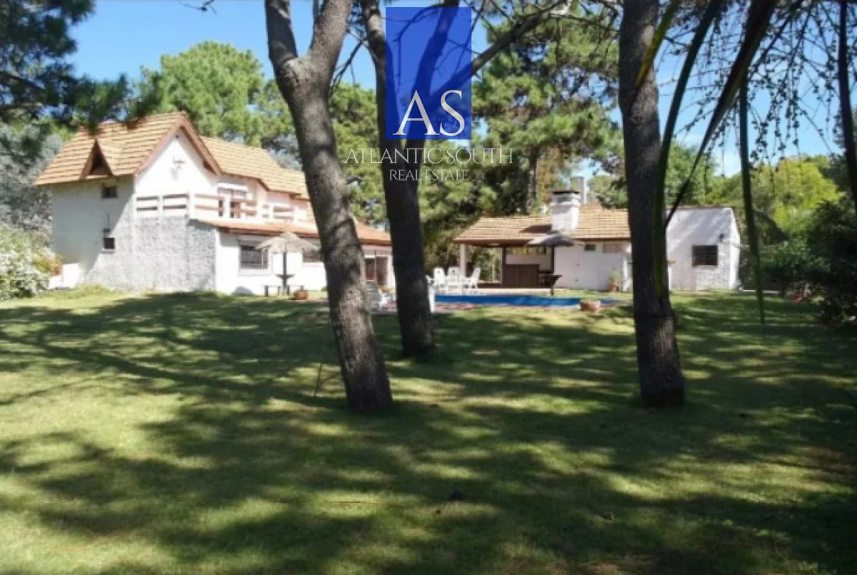 Casa 4 dormitorios Rincon del Indio Punta del Este