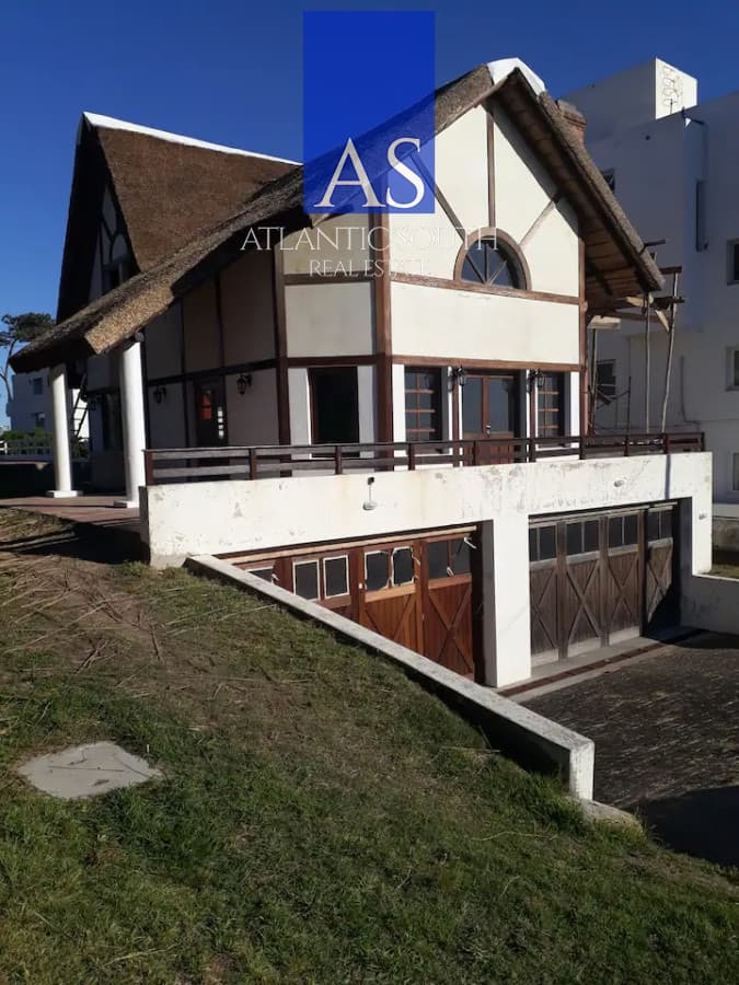 VENTA Y ALQUILER : CASA EN PINARES PUNTA DEL ESTE