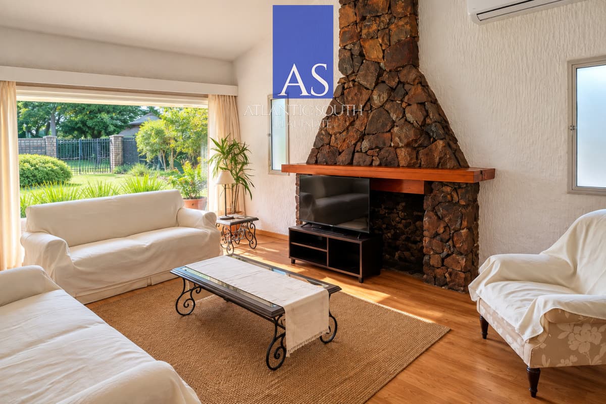 CASA CON JARDÍN A 600 METROS DEL MAR