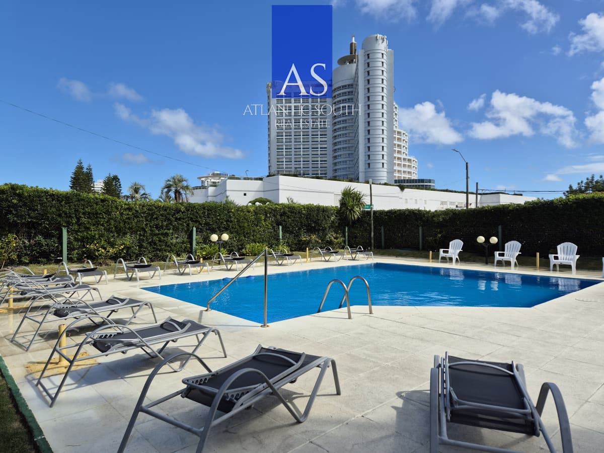 Pent house en venta con parrillero propio y vista en Punta del Este
