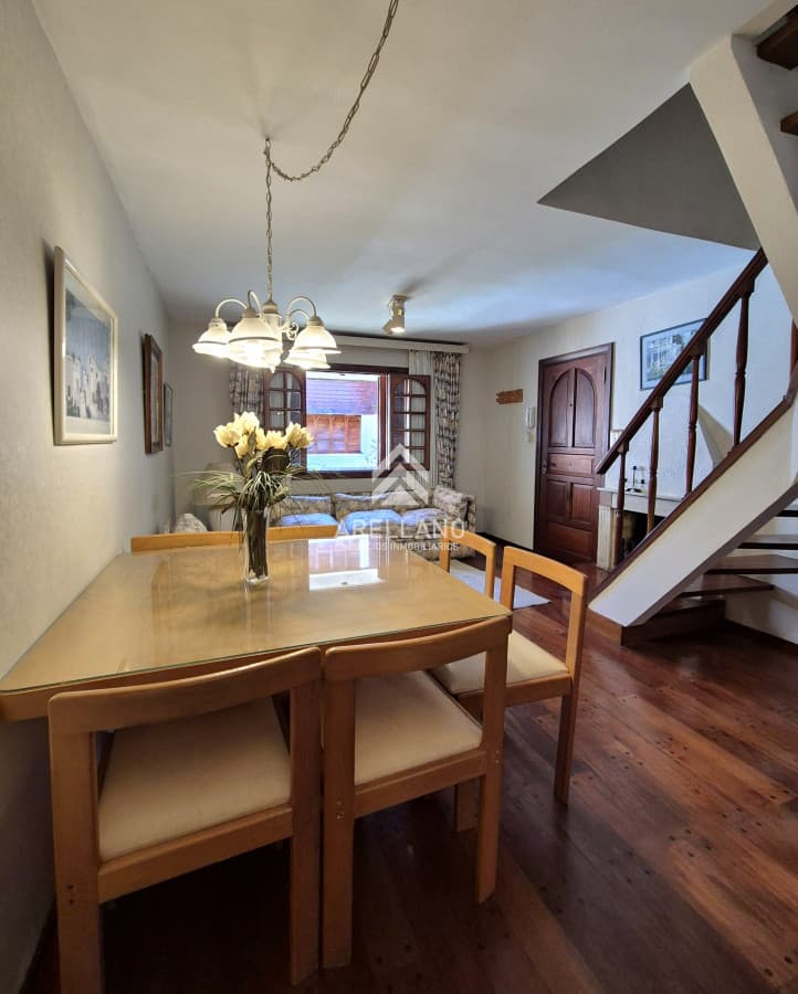 Apartamento ID.4480 - Oportunidad venta casa 2 dormitorios Playa Mansa cochera y parrillero