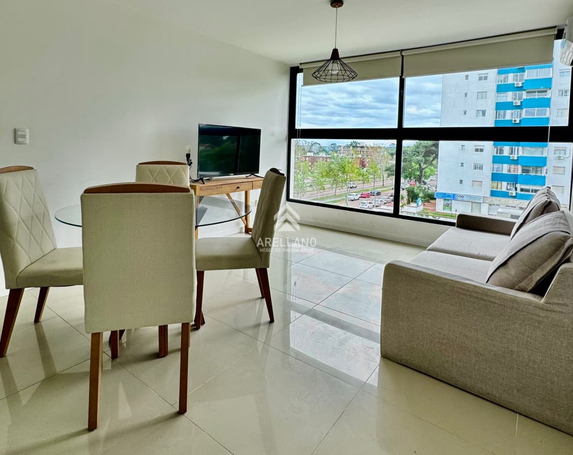Apartamento ID.5237 - Apartamento 1 dormitorio moderno zona roosevelt Punta del Este