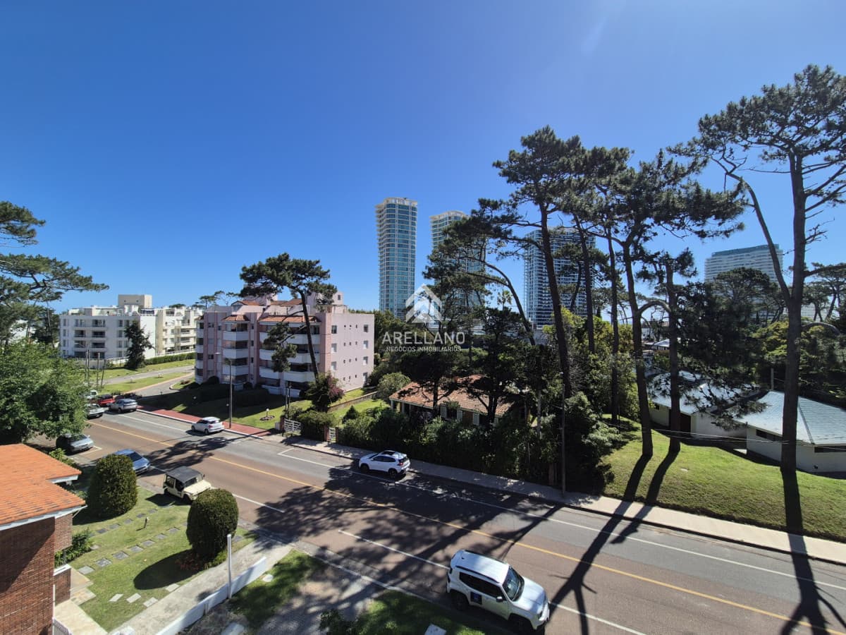 Apartamento ID.6124 - Venta apartamento 1 dormitorio casi a estrenar 200mts del mar Playa Mansa