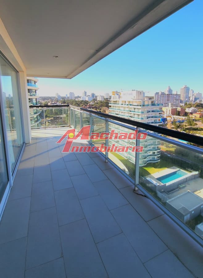 Apartamento moderno 2 dormitorios con parrillero espectacular vista y garage