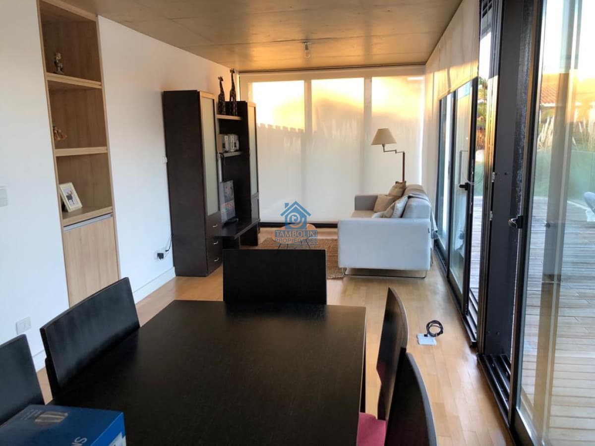 Apartamento ID.128 - 2 Dormitorios, terraza y cochera frente al mar