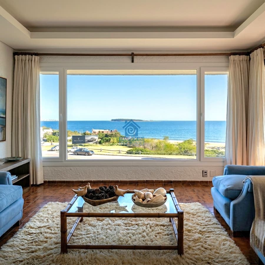 Apartamento ID.1161 - Espectacular vista franca al mar con parrillero y estufa a leña Playa Mansa Punta del Este