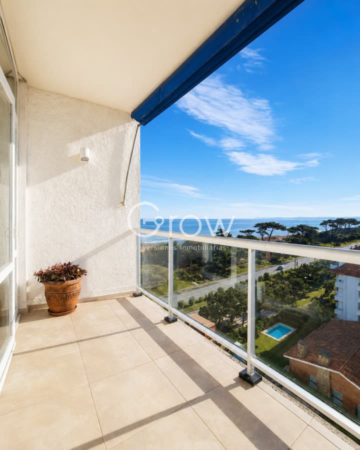 Apartamento de 1 dormitorio con vista al mar y espectaculares atardeceres en Playa Mansa