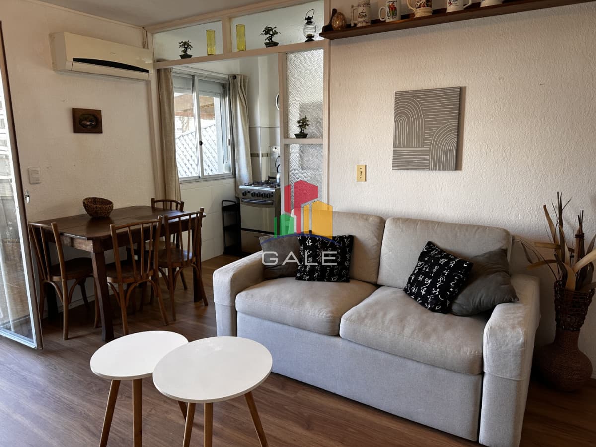 Gale Propiedades & Escribanía Apartamento ID.5215 - EN VENTA MUY COMODO Y CON GRAN TERRAZA APARTAMENTO DE UN DORMITORIO