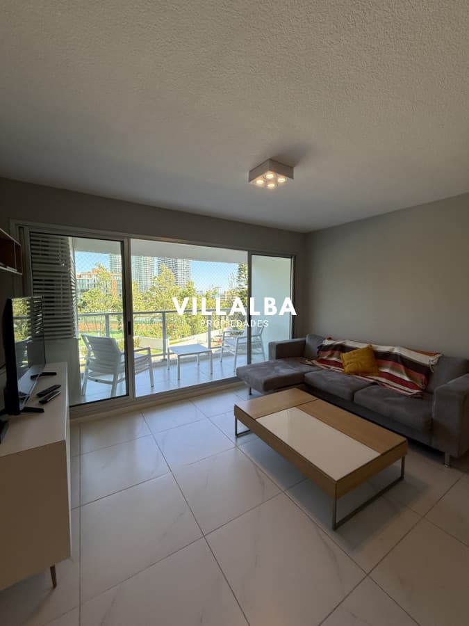 Excelente Apartamento de 3 Dormitorios en Torre Wilson, Frente al Mar