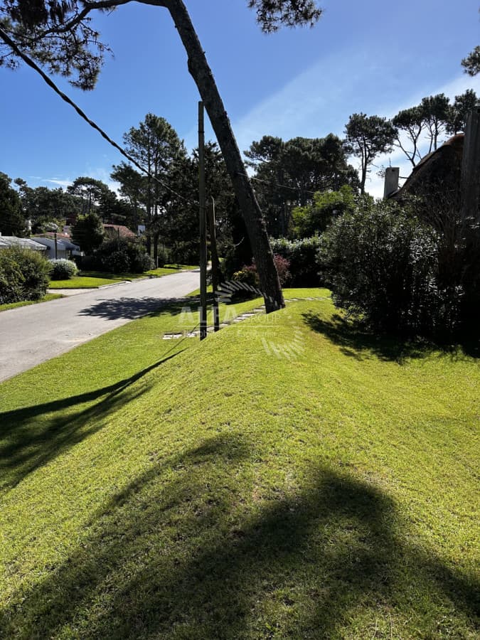 Venta terreno punta del este
