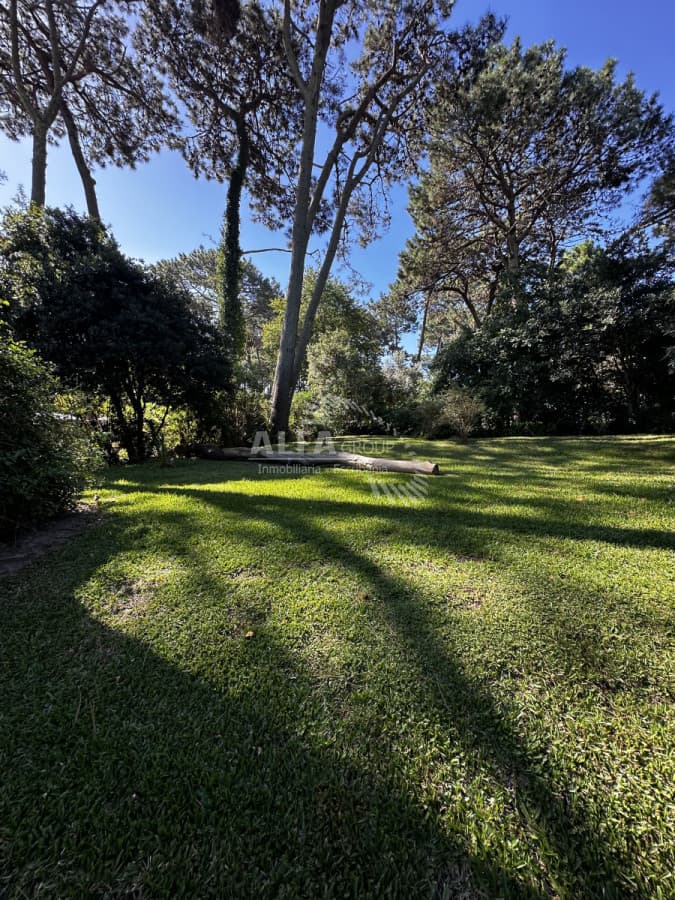 Venta terreno punta del este