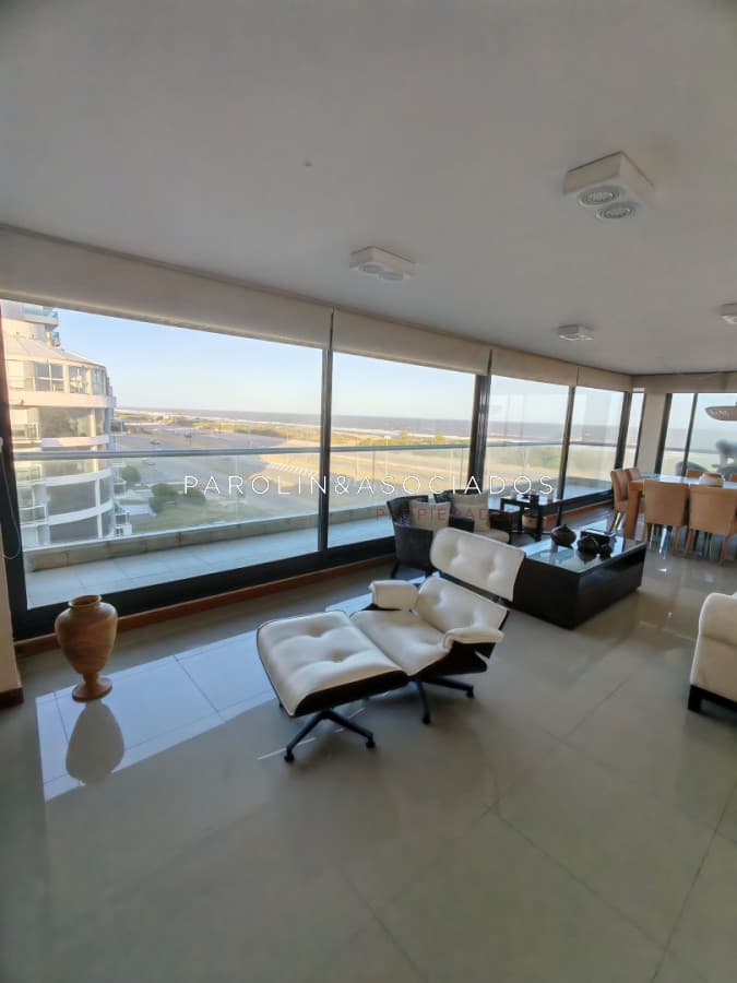 Apartamento en Punta del Este, Brava