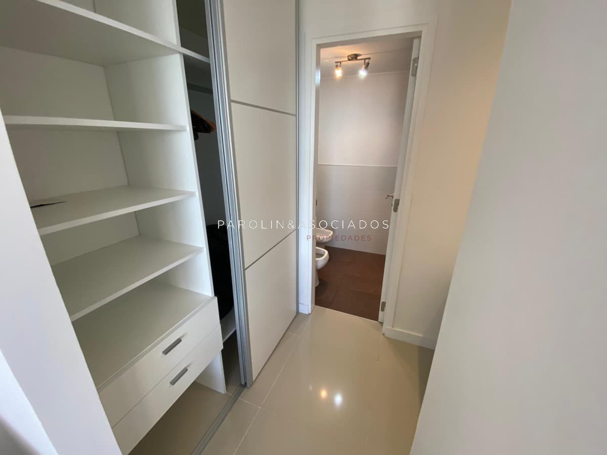 Apartamento de 2 dormitorios y medio en Forest ll, Chiverta Punta del Este.