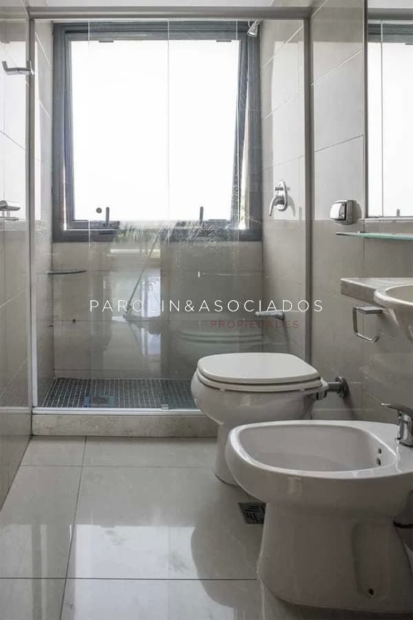 Departamento en Venta de 2 dormitorios en Playa Brava, Punta del Este