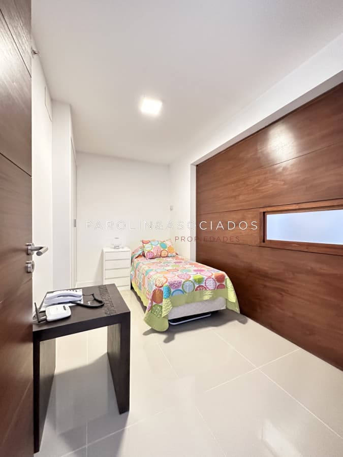Apartamento de 2 dormitorios y medio en Forest ll, Chiverta Punta del Este.