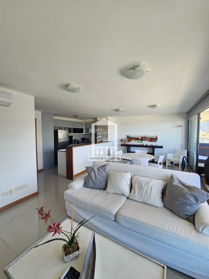 Venta departamento punta del este