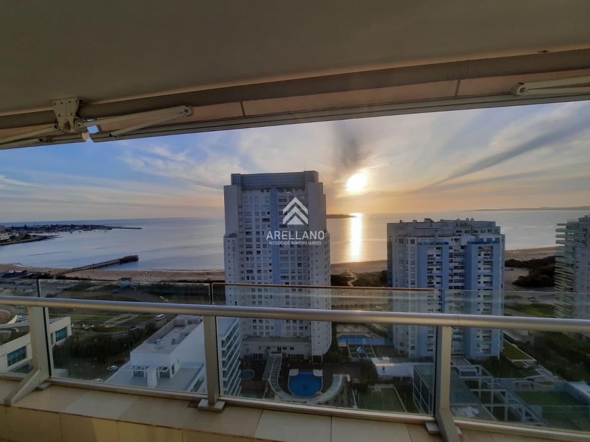 Apartamento ID.6145 - Venta apartamento 3 dormitorios y dependencia