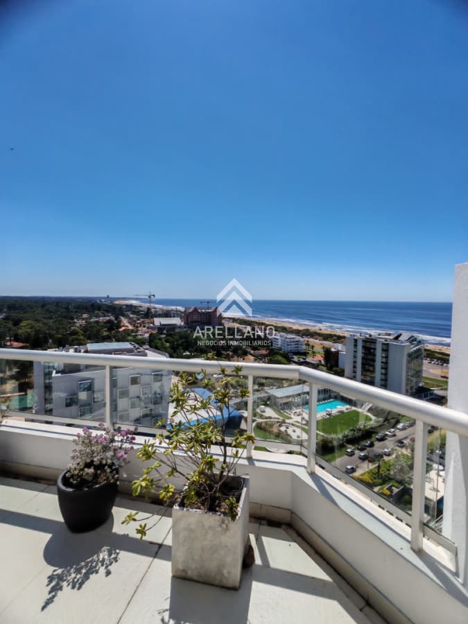Apartamento ID.6158 - Venta apartamento 4 dormitorios