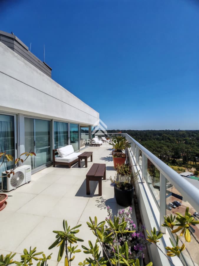 Apartamento ID.6158 - Venta apartamento 4 dormitorios