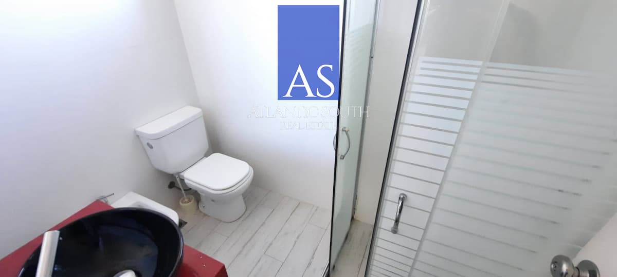 Apartamento 1 dormitorio primera línea con cochera Playa Mansa - Punta del Este