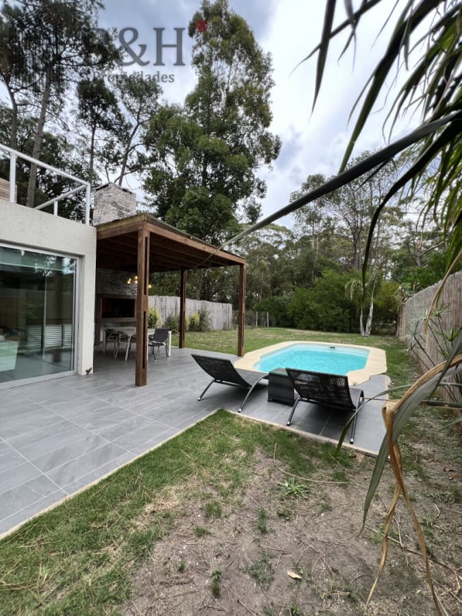CASA EN ALQUILER SOLANAS