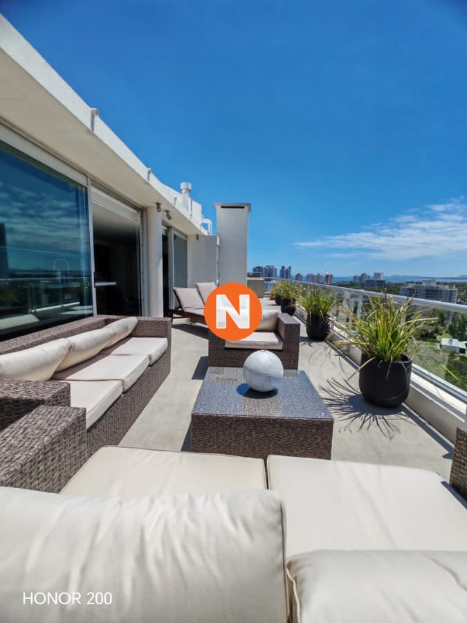 Apartamento en Punta del Este, Brava