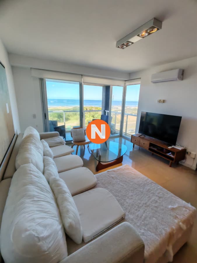 Apartamento con vistas privilegiadas a la Brava